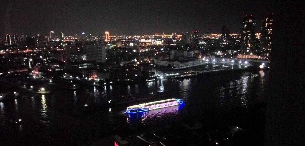 Baan Sathorn Riverfront Bangkok Rum bild