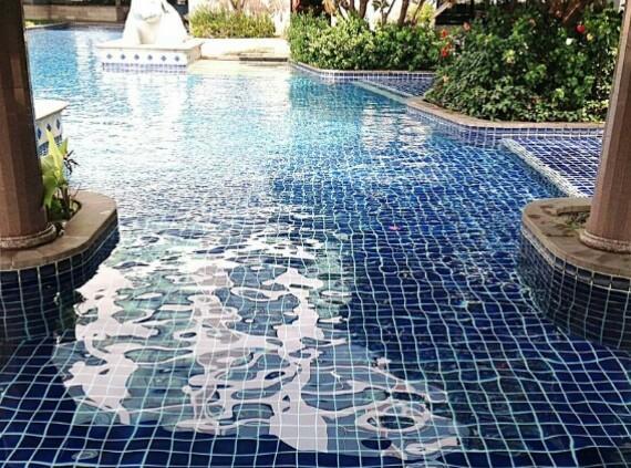 Baan Sathorn Riverfront Bangkok Exteriör bild