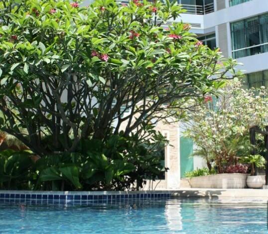 Baan Sathorn Riverfront Bangkok Exteriör bild