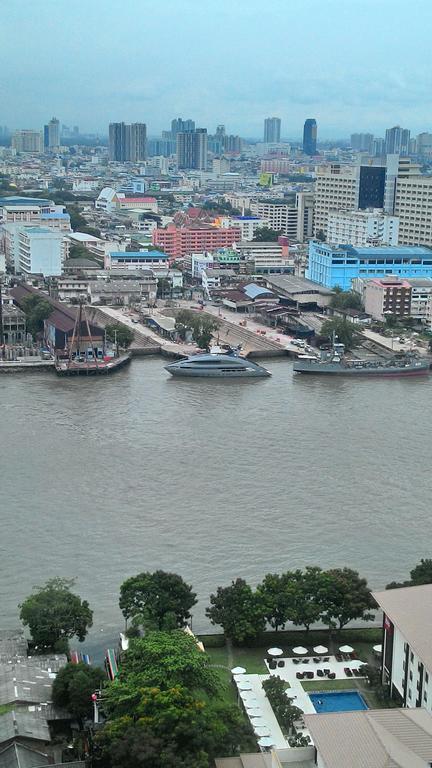 Baan Sathorn Riverfront Bangkok Exteriör bild