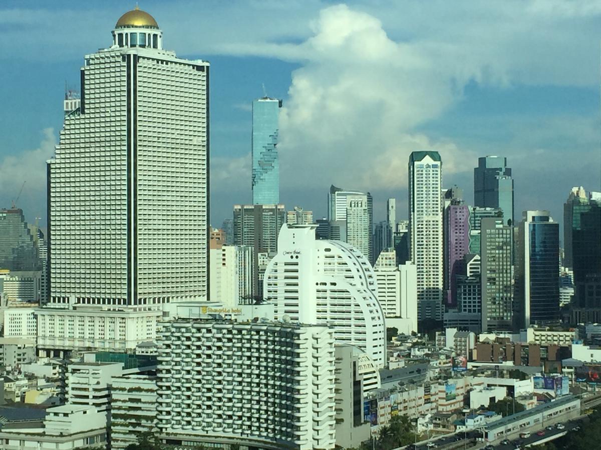 Baan Sathorn Riverfront Bangkok Exteriör bild