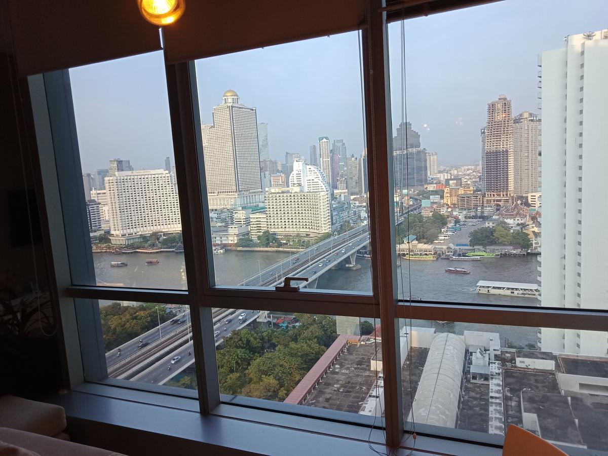 Baan Sathorn Riverfront Bangkok Exteriör bild