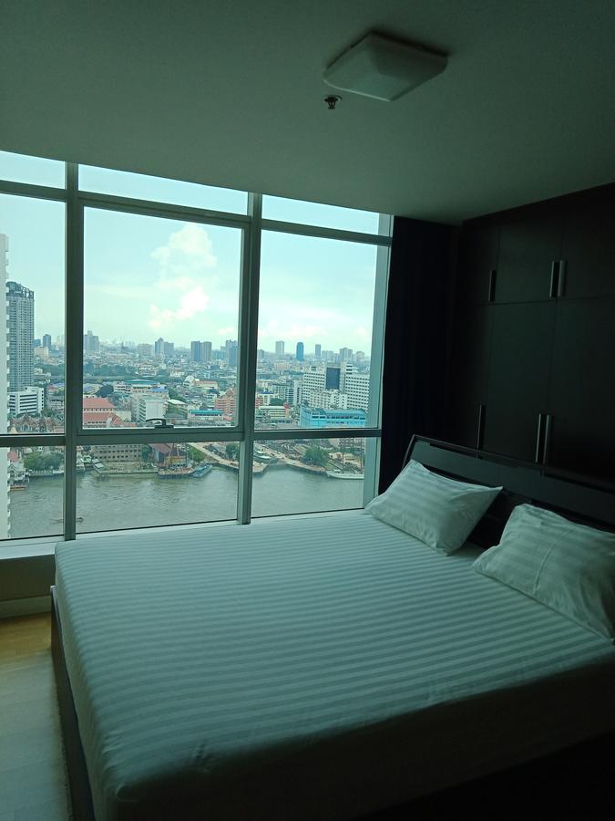 Baan Sathorn Riverfront Bangkok Exteriör bild